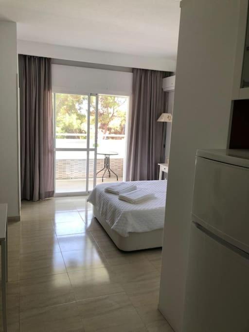 Estudio Torre De Andalucia Marbella Eksteriør billede