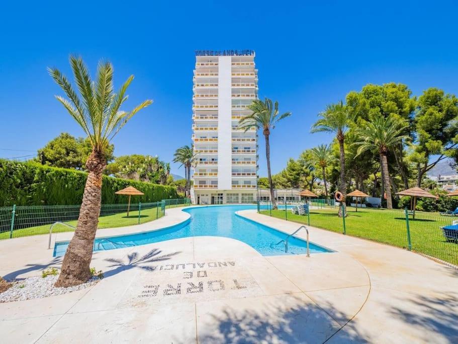 Estudio Torre De Andalucia Marbella Eksteriør billede